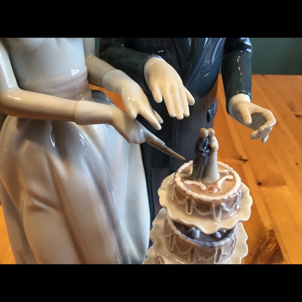 VINTAGE HUGE LLADRO WEDDING CAKE COUPLE #5587 - Picture 6 of 8